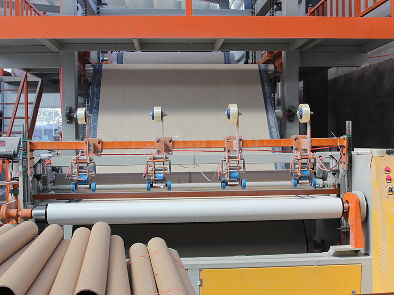 高分子非沥青基自粘胶膜防水卷材设备